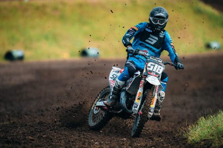 MXGP_OF_GREAT_BRITAIN-19